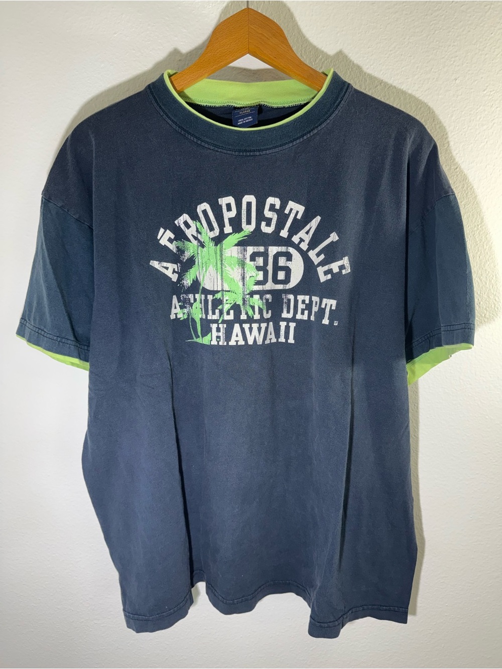 Y2K Men’s Aeropostale Surfwear Navy & Lime Graphic Tee